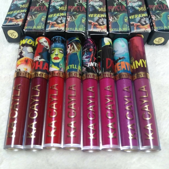 Lipstick - Picture 4 of 8